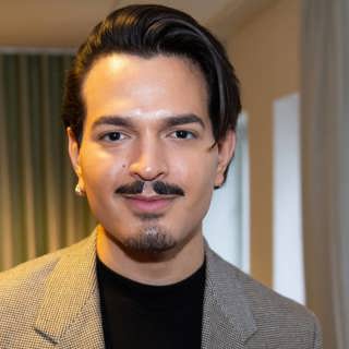 TV-stjärnan Alexander Letic: Jag lämnade kyrkan när jag kom ut som gay