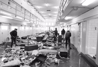 Ep. 304 - Of Jail Riots, Ghosts and the Penitentiary of New Mexico