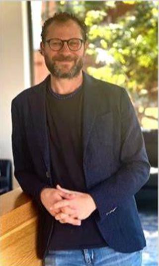 🎙️New Episode: Business English For High-Performing Global Teams, AI & the Future of Work with Marc Snegg | Real English Conversations Podcast for Global Professionals