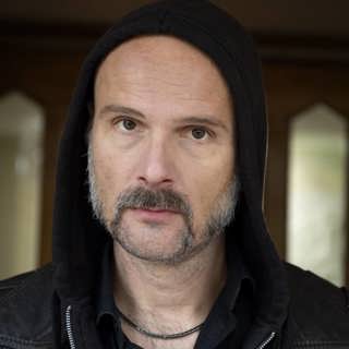 Låtskrivaren Lars Bygdén har hittat ljuset efter hustruns bortgång