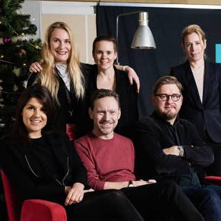 Erik Helmerson och Amanda Björkman från Dagens Nyheters ledarsida möter Aftonbladets ledarsida med Fredrik Virtanen och Karin Pettersson.