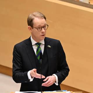 Wararka maanta ee Raadiyaha Iswiidhen