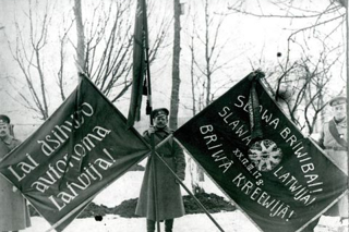 105. gadskārta Ziemassvētku kaujām, nozīmīgākajai epizodei latviešu strēlnieku cīņās
