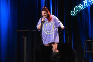 Rewriting the Script: How to Break Free from Societal Expectations with Anna