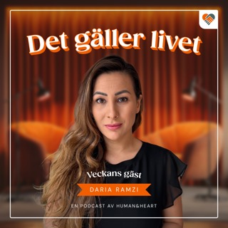 Mobbad av andra elever och utsatt för rasism av lärare – i dag är hon en av Sveriges yngsta rektorer