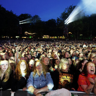 De store fælles sange er skrevet af mænd. Er det et problem?
