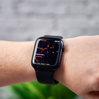 Una idea de Steve Jobs Un Apple Watch que mide la glucosa en sangre