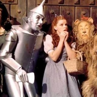 Trollkarlen från Oz – gnistrande Hollywoodöverdåd i technicolor