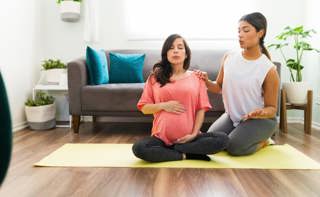 The Difference Between a Birth Doula and a Postpartum Doula
