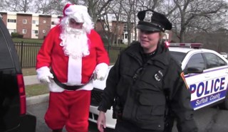Episode 60: Kitten Rescues, Lip-Syncing & Christmas Traffic Stops - Your Guide to Clickbait Copaganda