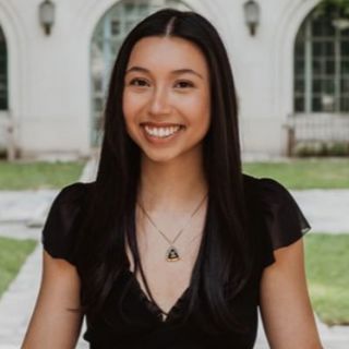 8-22-25 - Email Newsletters are a Growth Hack with Bella Rose Mortel from beehiiv