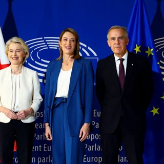 EU chief proposes Canada as first 'associate member'