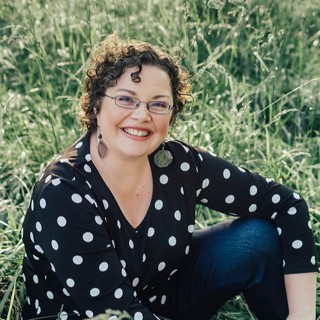 136: VIDEO decluttering, money and mindset with Virginia Wells