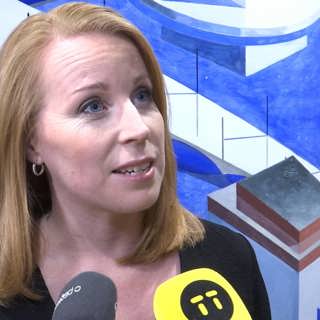 Annie Lööf oo ka xun jawaabta ka soo gaartay ra´iisal wasaare Löfven iyo tirokoob tusaya kalsoonida loo qabo xisbiyada barlamaanka.