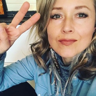 Sarah Smarsh humbled by attention, finds 'perfect model' in Dolly Parton