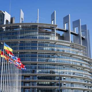 Del 2: PFAS-striden i EU och industrins missvisande kampanjer (R)
