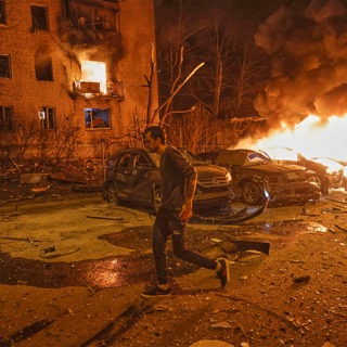 Russia intensifies attacks on Ukraine as ceasefire talks stall & Western military chiefs in Kyiv ‘planning boots on the ground’