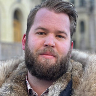SVELLE: På innsiden av Ap/Sp-regjeringen og alle triksene fra en luring på vei ut av politikken