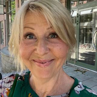 Pia Johansson känner sig befriad av att kasta sig ut i det okända
