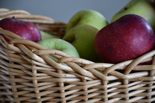 Audio Article: Peak Apple-Picking Season