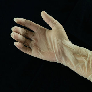 Almost $1 Billion Later, the US Still Can’t Manufacture Medical Gloves