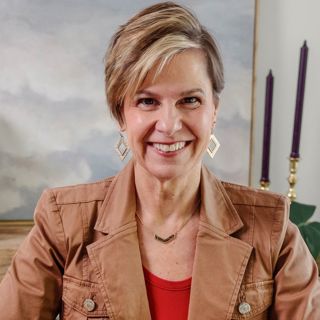 (Bonus Episode)Book 101 Review, in its fifth season, features Karen Ann Bulluck as my guest.
