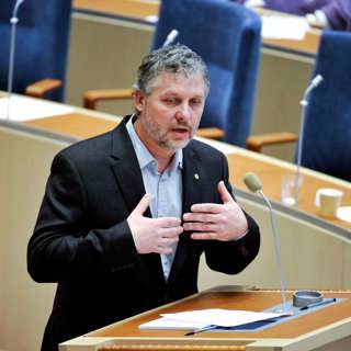 Peter Eriksson - Miljöpartiet har en egen idé om föräldraförsäkring