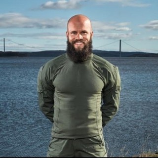 #64 - Kristian Klintbo om tiden i Elitstyrkans hemligheter och vägen tillbaka från anorexia.