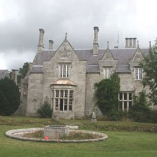 353: 353 Hollybrooke Hall