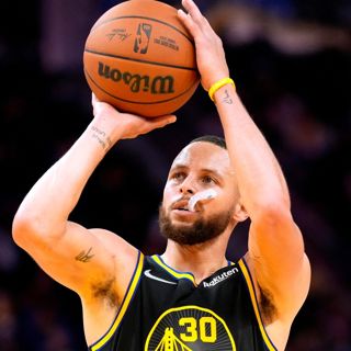 Steph Curry Did it Again