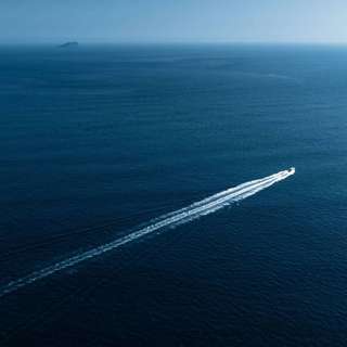 Portugal Bans Nighttime High-Speed Boats, Vox Surges as Kingmaker in Andalusia, EU India Forge Historic Partnership, Filmmakers Challenge Bolloré at Cannes, and more...
