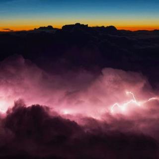 đŽâïžđ” The Symphony of the STORM and the Sweetness of a MELODY for a Restorative SLEEP