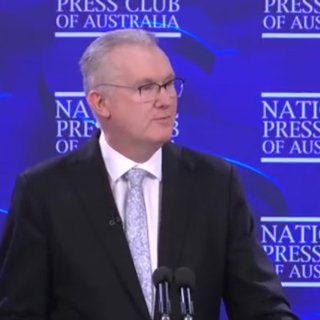 "If you no longer have a valid visa, you should leave" - migration plan unveiled