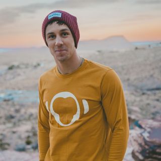 EP 252: Justin Salas — Life As a Legally Blind Climber, Building Mental Maps, and Being a Changemaker