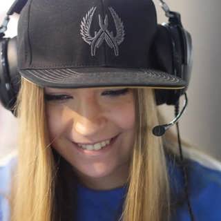 Specialpodd om Counter-Strike: Den med "Szanto", familjepepp och granater