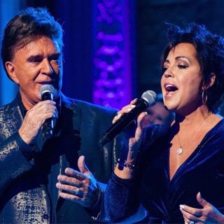 # 213: T.G. SHEPPARD & KELLY LANG share stories of unstoppable perseverance and achieving legendary status in Country music