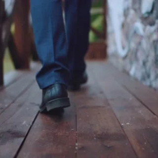 FOOTSTEPS WALKING ON WOOD FLOOR ASMR