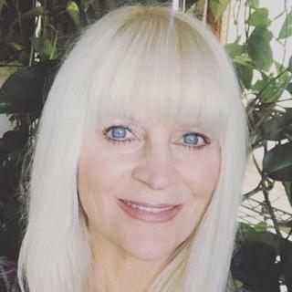 845-277-9131 LIVE Readings with Psychic Medium Toni Greene